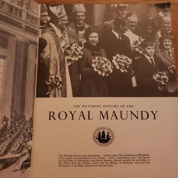 Vintage Royal Maundy Pictorial History Book 1965 - Picture 3 of 5